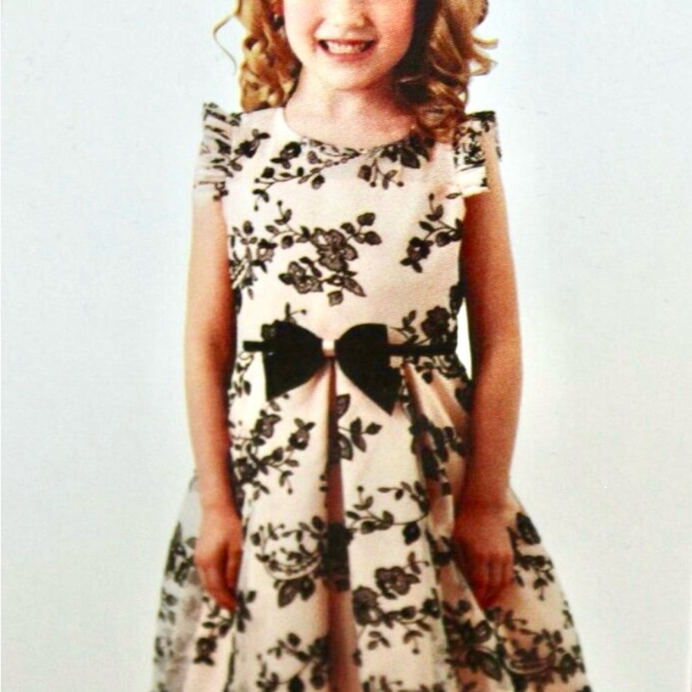 Jona Michelle soft pink/cream and Black Floral Dress - Picture 2 of 9